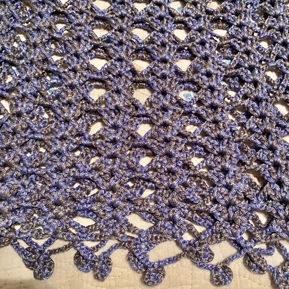 S/M Beautifully Detailed, Crocheted Top by Keren Hart - Picture 9 of 9